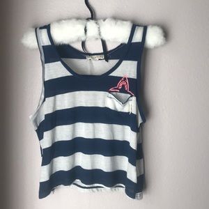 Billabong crop top size Small